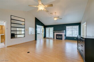 224 Garfield Dr in Henderson, NV - Building Photo - Building Photo