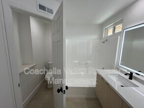 47675 Azalea St in Indio, CA - Foto de edificio - Building Photo