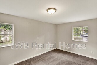 6003 Commodore Dr in Jacksonville, FL - Building Photo - Building Photo