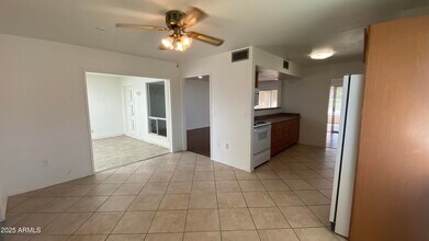10602 W Tropicana Cir in Sun City, AZ - Building Photo - Building Photo