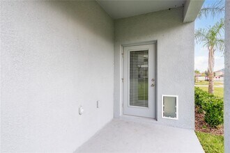 14302 Editors Note St in Sun City Center, FL - Building Photo - Building Photo