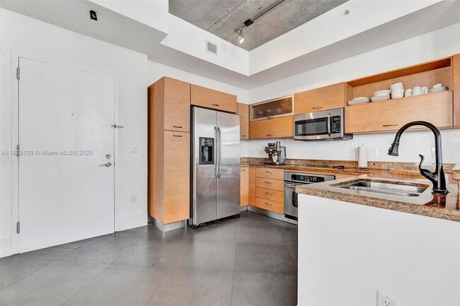 2275 Biscayne Blvd in Miami, FL - Building Photo - Building Photo