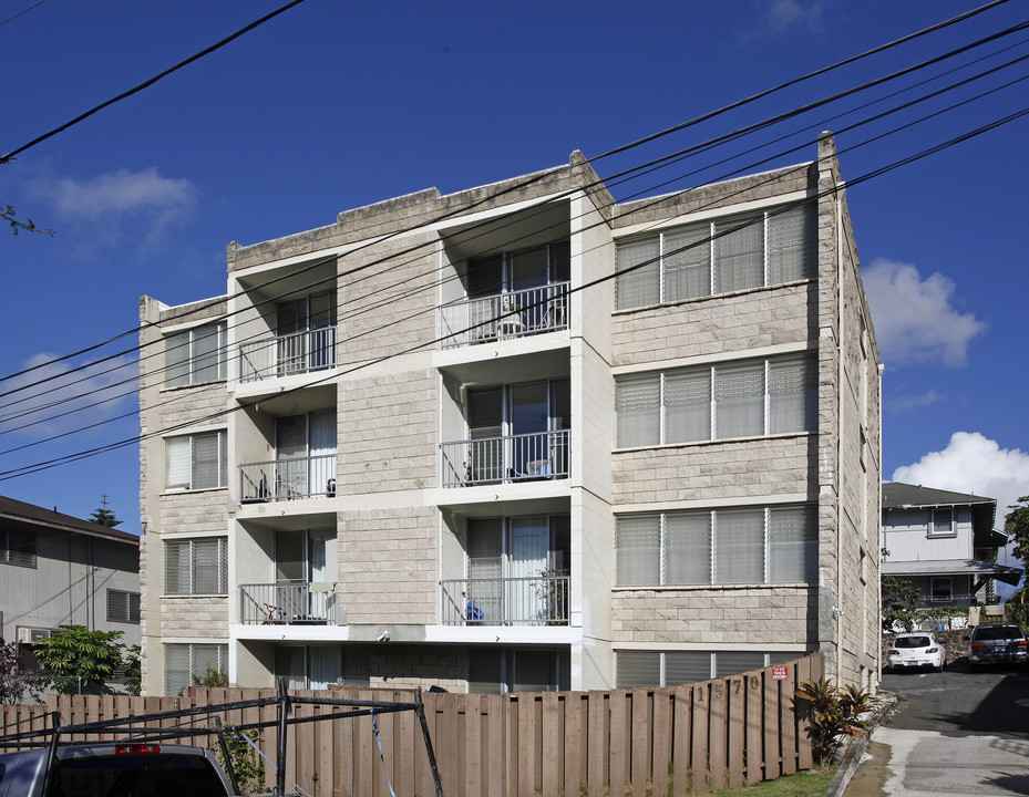 1568 Frear St in Honolulu, HI - Building Photo