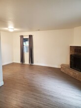 674 Loma St in Redding, CA - Building Photo - Building Photo