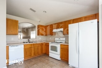 928 Seminole Sky Dr in Ruskin, FL - Building Photo - Building Photo