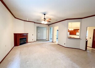 3800 E Ridge Pointe Cir in Edmond, OK - Building Photo - Building Photo