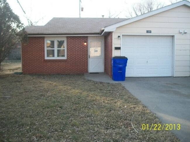 property at 1391 Parkside Dr