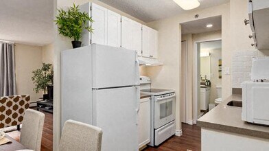 Grid 5 Apartments in Calgary, AB - Building Photo - Building Photo