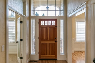 2457 Crowther Dr in Eugene, OR - Building Photo - Building Photo