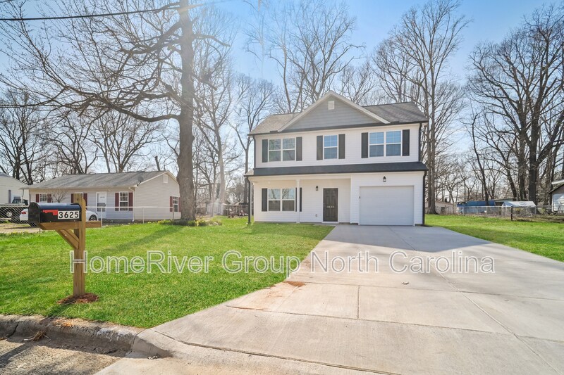 3625 Calvert St in Greensboro, NC - Building Photo