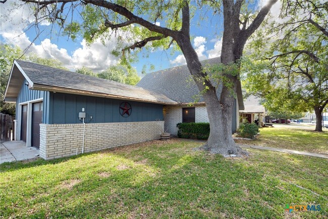 622 Creek Dr in New Braunfels, TX - Building Photo - Building Photo