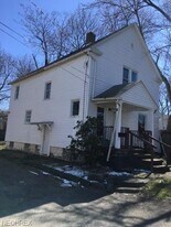 591 Greissing Terrace in Akron, OH - Building Photo