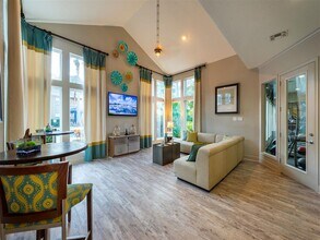 Anchor at South Shore in League City, TX - Foto de edificio - Building Photo