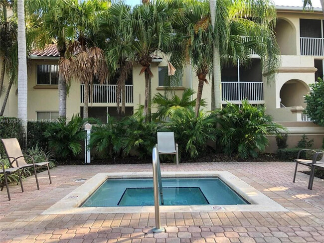 1104 Glenmoor Dr in West Palm Beach, FL - Building Photo - Building Photo