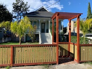 433 Olive St in Santa Rosa, CA - Building Photo - Building Photo
