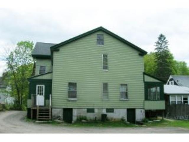 36 Elm St in Newmarket, NH - Building Photo - Building Photo