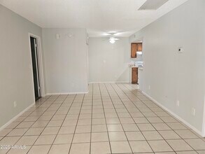 876 S Nebraska St in Chandler, AZ - Foto de edificio - Building Photo
