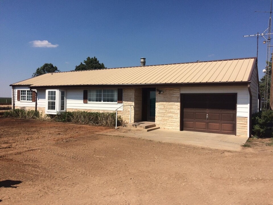 6085 Greyhound Rd Photo