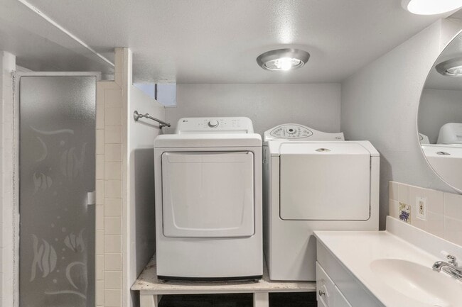 2255 S Gilpin St in Denver, CO - Building Photo - Building Photo