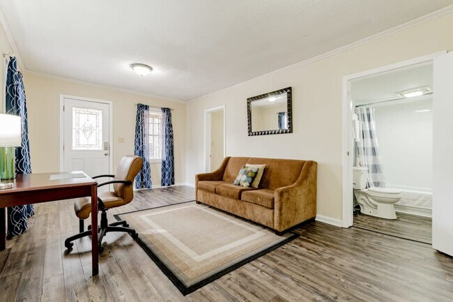 409 Taylor St in West Columbia, SC - Building Photo - Building Photo