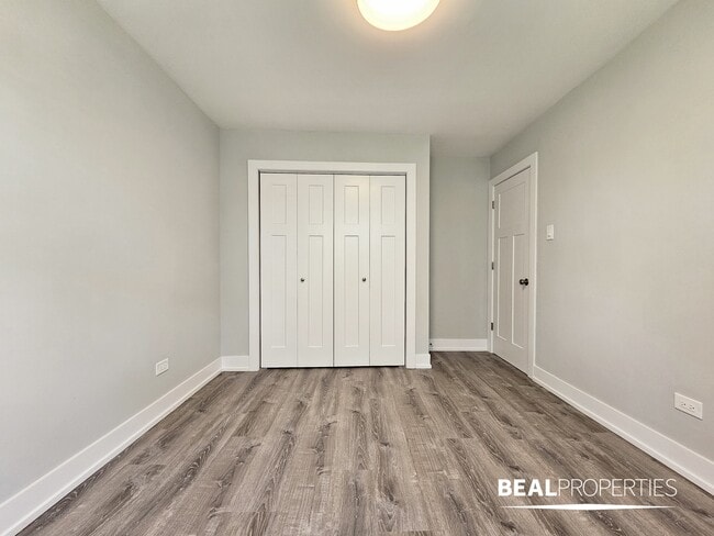 445 W Barry Ave in Chicago, IL - Building Photo - Building Photo