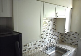 1907 West Loop in Austin, TX - Building Photo - Building Photo