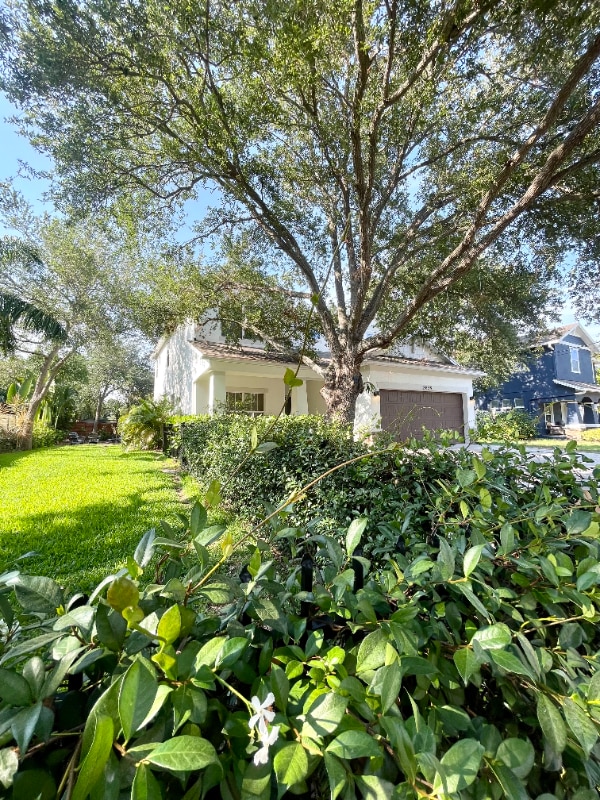 property at 2839 W Shelton Ave