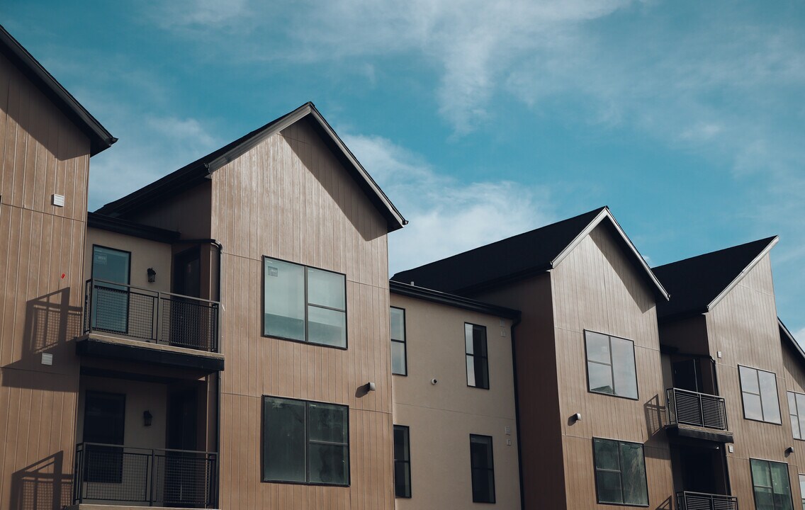 Valora in Ogden, UT - Foto de edificio