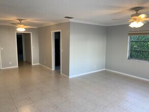6551 NE 7th Ave in Boca Raton, FL - Building Photo - Building Photo