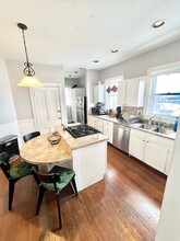 140 Cedar St, Unit 3 in Boston, MA - Building Photo - Building Photo