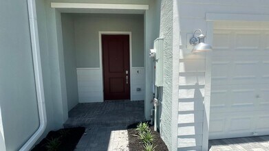553 Rivergrass St in Port St. Lucie, FL - Building Photo - Building Photo