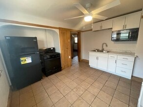 3130 N 45th St in Milwaukee, WI - Building Photo - Building Photo