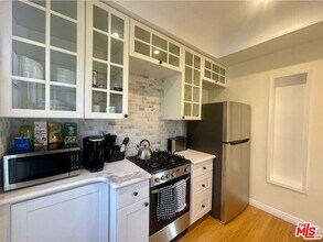 849 Ocean Ave in Santa Monica, CA - Building Photo - Building Photo