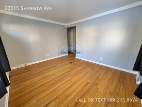 22515 Sharrow Ave in Warren, MI - Building Photo - Building Photo