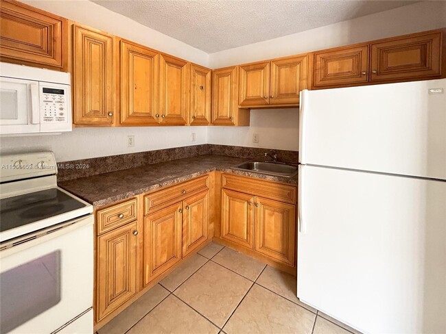 8287 NE Miami Ct in Miami, FL - Building Photo - Building Photo
