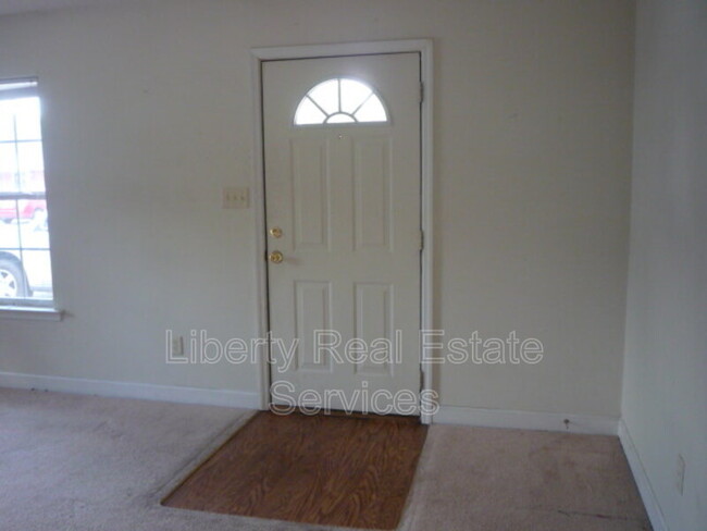 1113 Kelly Dr in Hinesville, GA - Building Photo - Building Photo