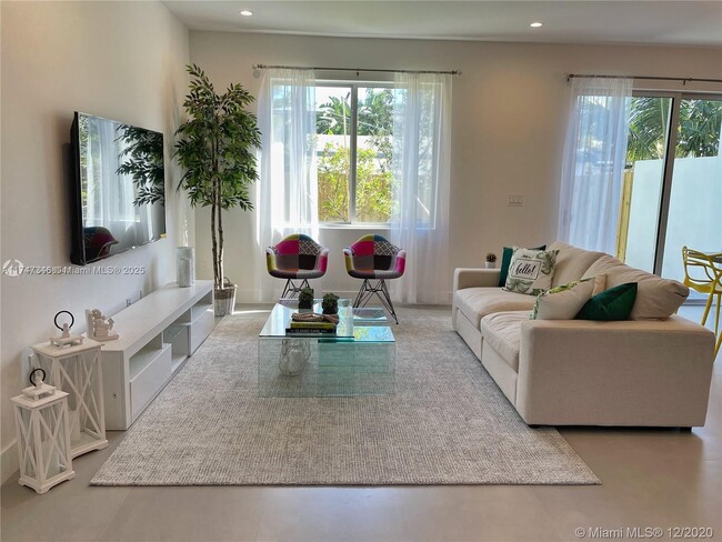 807 SE 14th St in Fort Lauderdale, FL - Building Photo - Building Photo