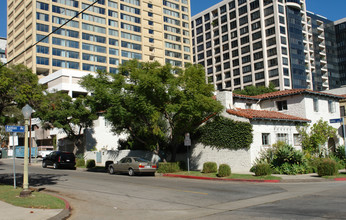 1220 Selby Ave in Los Angeles, CA - Building Photo - Building Photo