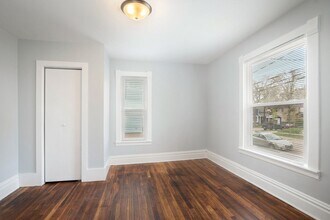 348 Quimby St NE in Grand Rapids, MI - Building Photo - Building Photo