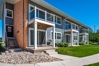 University Lofts in Oshkosh, WI - Building Photo - Building Photo