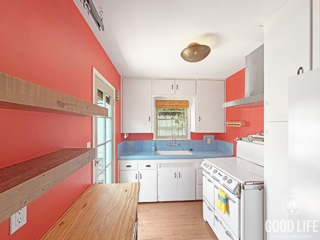 property at 4519-21 Marlborough Dr