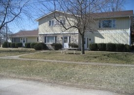 215 S Ridge St in Cambridge, IL - Foto de edificio