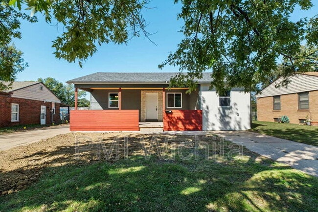 1147 Inverness Dr in Wichita, KS - Building Photo - Building Photo
