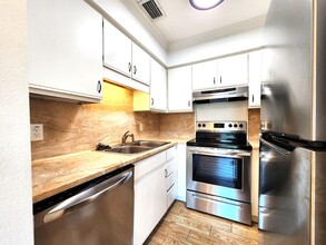 488 W Par St in Orlando, FL - Foto de edificio - Building Photo