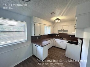 1608 Cynthia Dr in Midwest City, OK - Building Photo - Building Photo