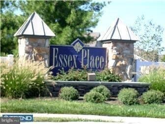 property at 5102 Essex Ln