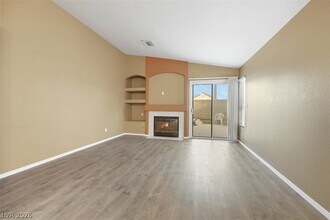 8396 Drop Camp St in Las Vegas, NV - Building Photo - Building Photo