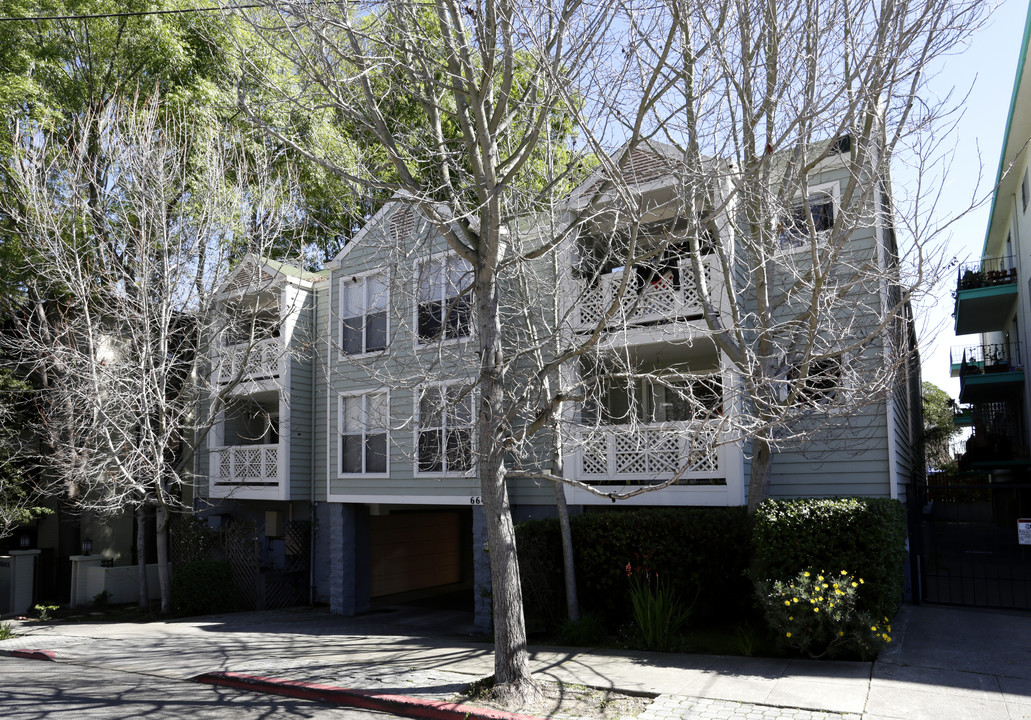 Vernon Park Apartments in Oakland, CA - Building Photo