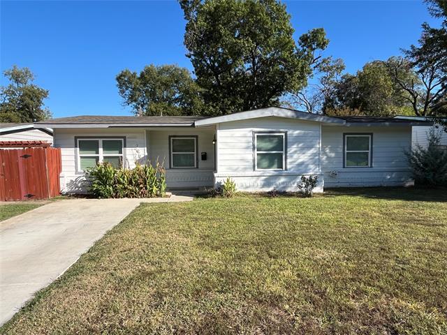 2227 Winthrop Dr in Dallas, TX - Building Photo