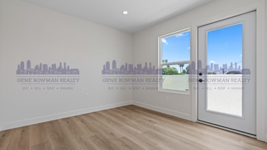 4951 Genesee Ave in San Diego, CA - Building Photo - Building Photo